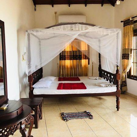 Bed and Breakfast Blue Sea View Унаватуна Екстер'єр фото