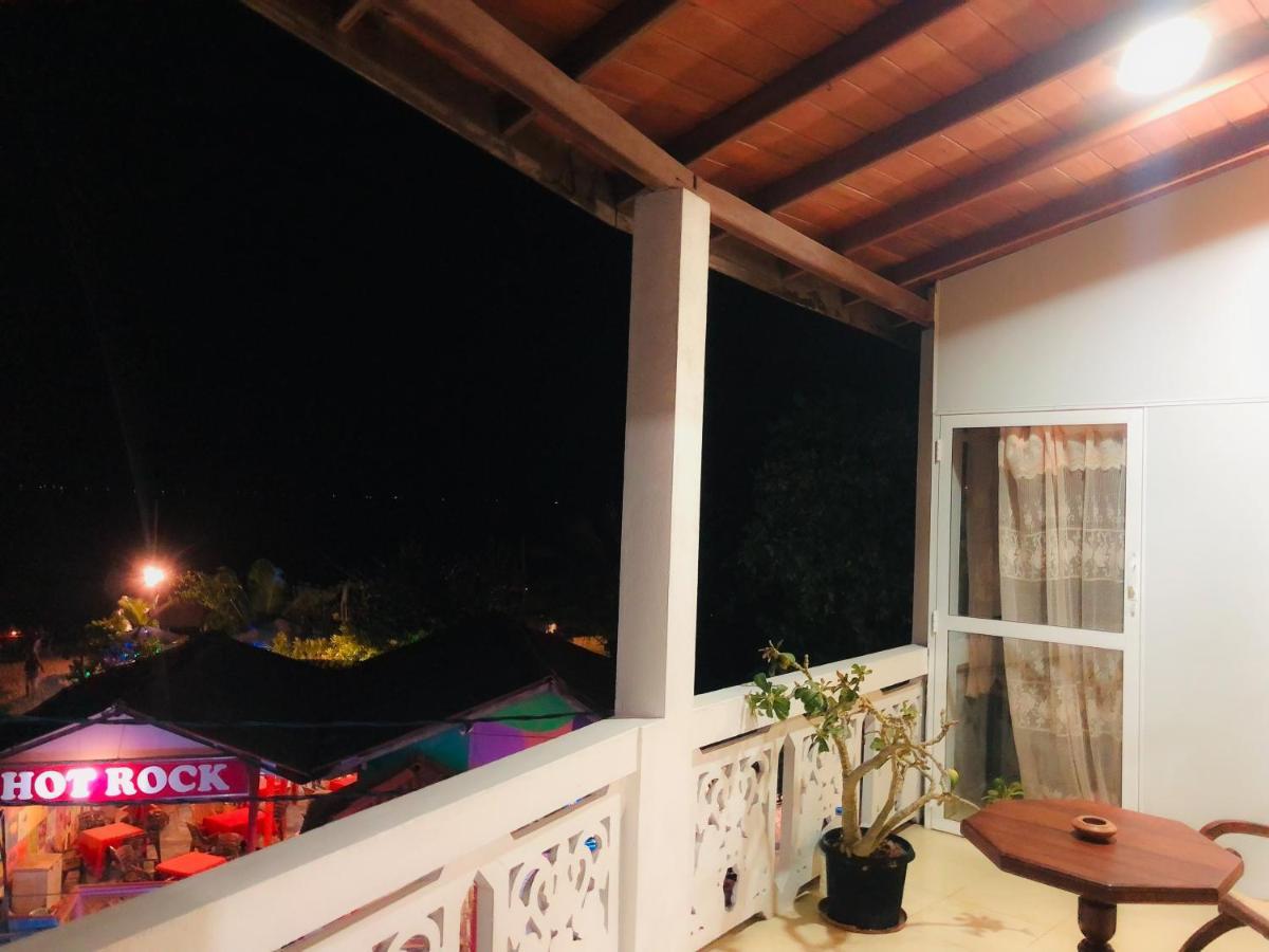 Bed and Breakfast Blue Sea View Унаватуна Екстер'єр фото