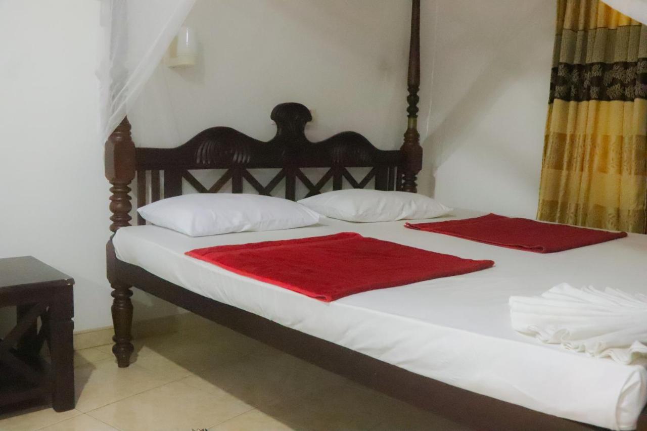Bed and Breakfast Blue Sea View Унаватуна Екстер'єр фото