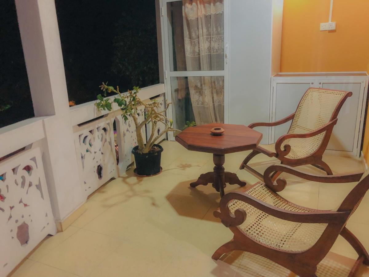 Bed and Breakfast Blue Sea View Унаватуна Екстер'єр фото