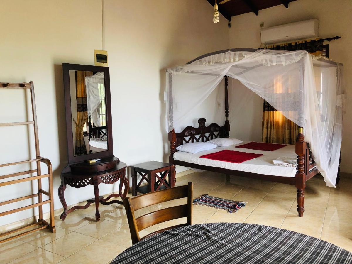 Bed and Breakfast Blue Sea View Унаватуна Екстер'єр фото